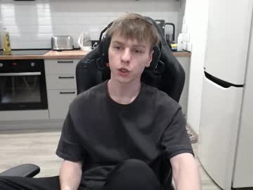 See Alex_gotcha online Now @ fap.pw