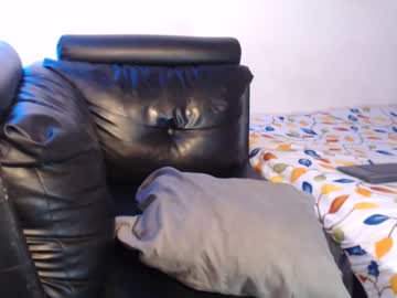 See Alid_17 online Now @ fap.pw