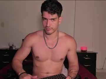 See Bbbeachboy online Now @ fap.pw