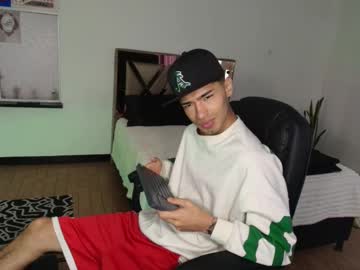 See Damon_333 online Now @ fap.pw