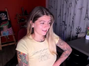 See Emmaa_hostt online Now @ fap.pw