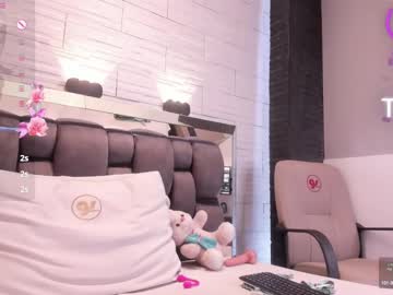 See Jade_heartt online Now @ fap.pw