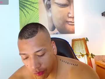 See Tom_muscle1 online Now @ fap.pw