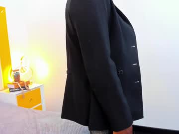 See Tyra_fox online Now @ fap.pw